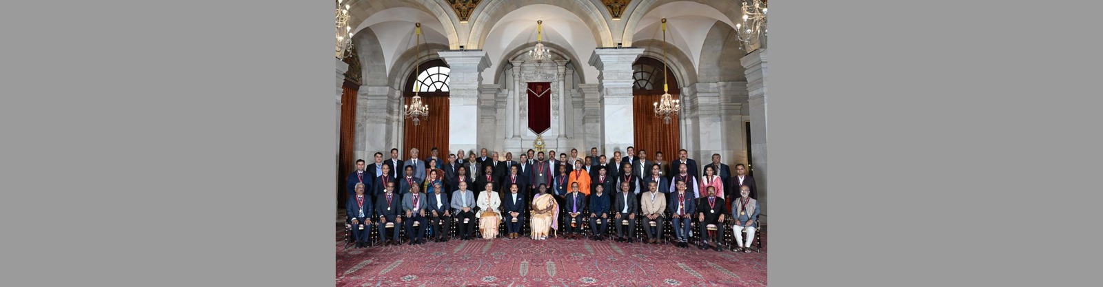 सी एस आई आर बैनर