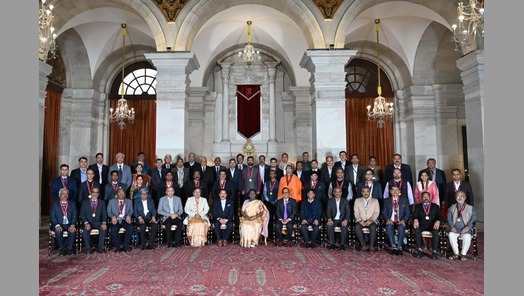 सी एस आई आर गेलरी 6