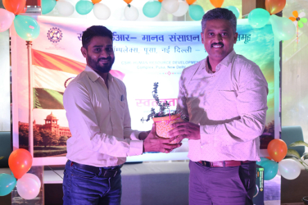 सी एस आई आर गेलरी 8
